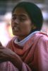 Shatrunjaya: ragazza che canta inni