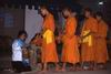 La questua dei monaci a Luang Prabang