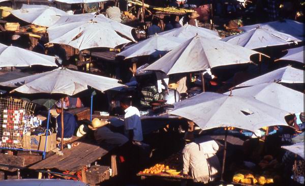 Tanà: Il mercato dello Zoma