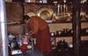 Ki Gompa: il monaco ci offre il te